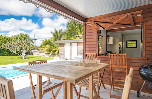 Le Moule Villa | Villa Tyno, with its private pool and surfer's paradise just a few minutes away.