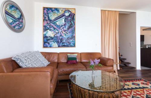 Vantacici Villa | Villa Valica