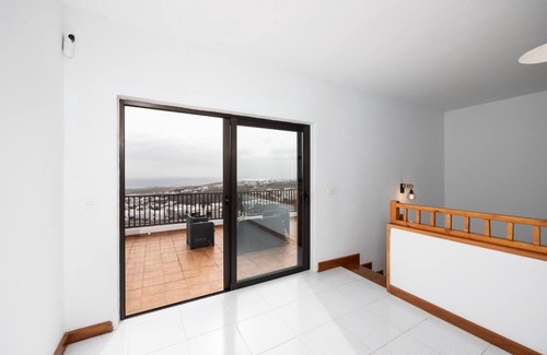 Tias Villa | Villa Valiente - Four Bedroom Villa, Sleeps 9