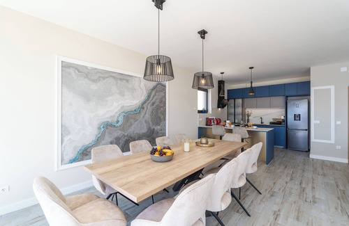 Orasac House | Villa Verdeluxe charming 4-bdrm house with gym and pool in serene Orašac