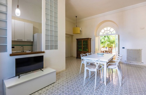 Ischia Porto Apartment | Villa Villari Terrace and Patio byNapoliApartm.