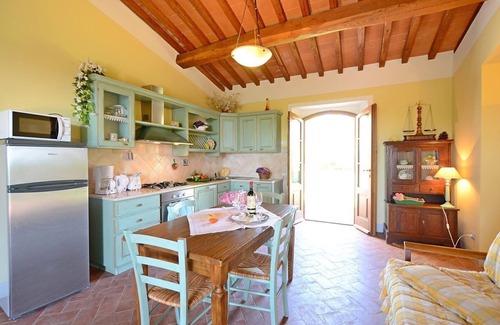 Gaiole in Chianti Apartment | Villa Violetto, San Regolo in Brolio, Gaiole in Chianti, Siena and Chianti