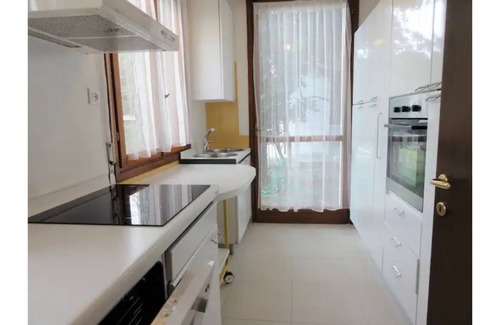 San Michele al Tagliamento House | Villa Vittoria Bibione Pineda with private garden