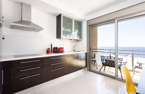 Santa Cruz de Tenerife Ski Chalet | Villa with sea views in Santa Cruz de Tenerife