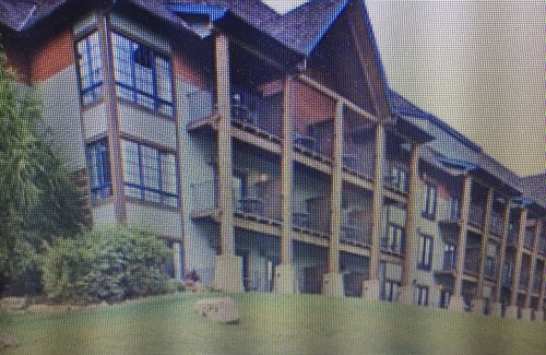 Big Cedars Villa | Villa w/Hot Tub, Balcony - Porch. Breathtaking view. 10 miles from Branson