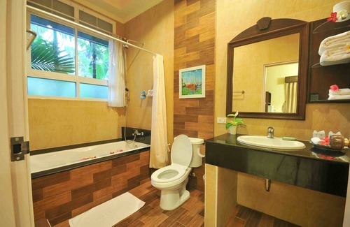 North Pattaya Resort | Villa Wanida Garden Resort