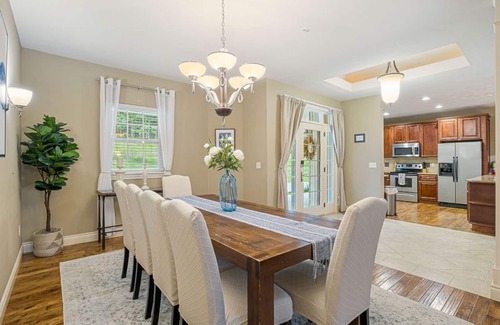 Branson Villa | Villa with 30ft PrivateDeck, All Ensuite Bathrooms,ClubhousePool, Golf, GameArea