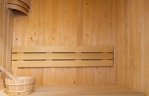 Kerkdriel House | Villa with 5 bedrooms, 3 bathrooms and traditional sauna