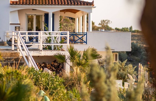 Kranidi Villa | Villa with a lot of space for individualists