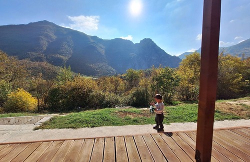Dolna Matka Villa | Villa with amazing view of a mountain near Matka Canyon