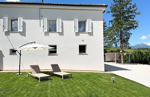 Fabriano Apartment | Villa with garden between Umbria and Marche in central Italy