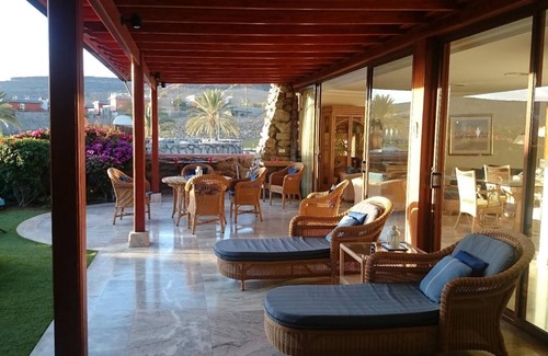 Mogan House | Villa with garden, swimming pool, barbecue and terrace