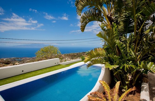 Guia de Isora Villa | Villa with heated private pool and exotic garden
