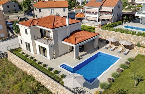 Sveti Vid-Miholjice Villa | Villa with pool, sea view, beach - TRAVELER Resieburo Krk - ID 2406