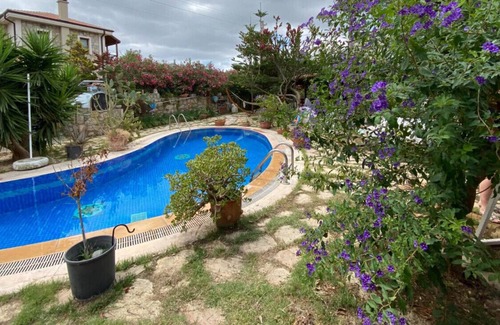 Old Datca Villa | Villa with Pool and View near Old Town in Datca