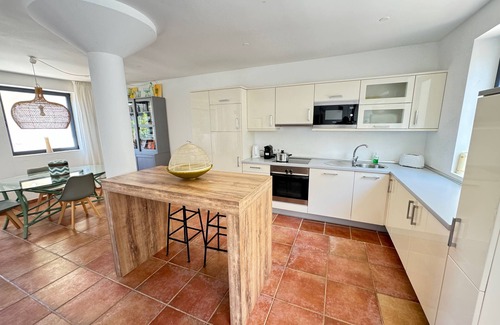 Bahia Calma Villa | Villa with pool approx. 190 sqm, inner courtyard, close to the sea, sea view.