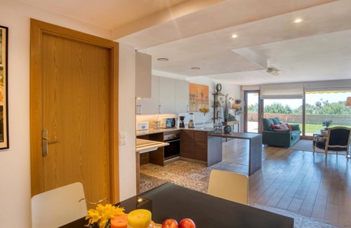 Vall-Llobrega Villa | VILLA WITH POOL AND SEA VIEWS