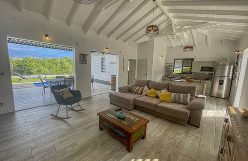 L'Houezel Villa | Villa with pool near the village