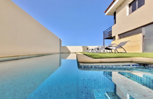 Las Cuevas Villa | Villa with Privacy and Spectacular Views of Teide, Sea, Orotava Valley