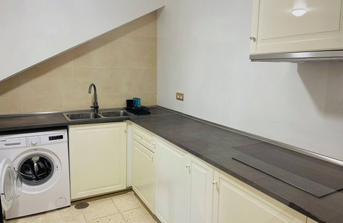 Montijos Villa | Villa with private 2bed floor level - spa facilities, heated jacuzzi & BBQ area