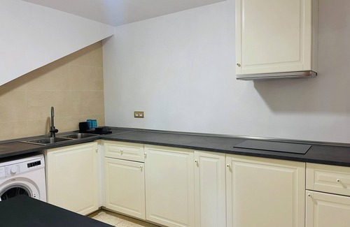 Montijos Villa | Villa with private 2bed floor level - spa facilities, heated jacuzzi & BBQ area