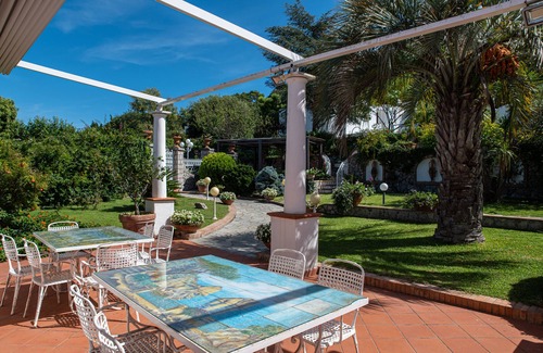 Anacapri Apartment | VILLA with private pool Capriproperty