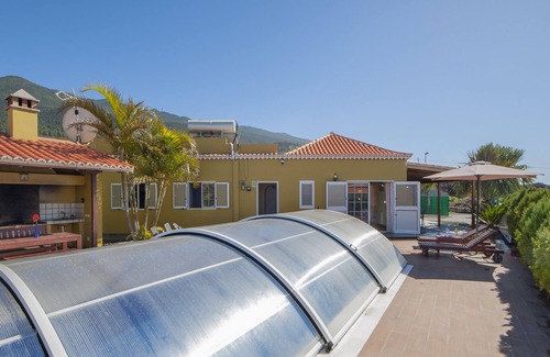 Las Manchas House | Villa with private pool, sauna and 3 bedrooms