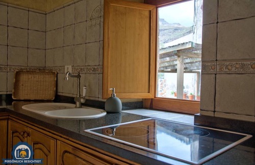 La Aldea de San Nicolas Villa | Villa with private pool in a valley under the sun and palms