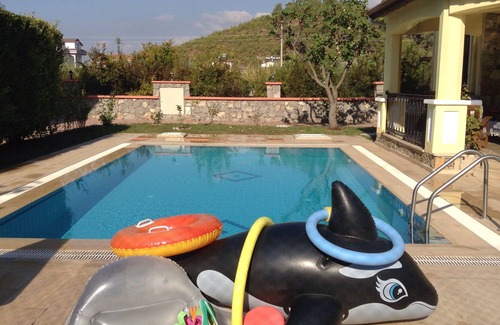 Ciftlik Villa | Villa With Private Pool, barbecue and Garden. Walking distance to the beach.