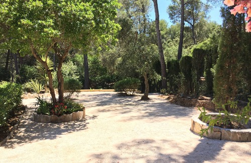 Cap Benat House | Villa with swimming pool, 200m from the beach in the private Domaine du Gaou Bénat