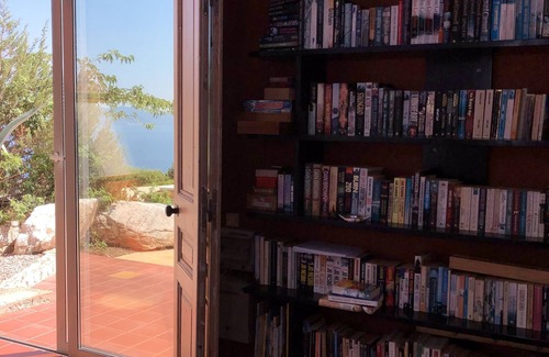 Theologos Villa | Villa with swimming pool and tennis/basketball court