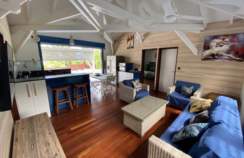 Le Moule House | Villa with swimming pool - 2 suites - 5 Mn coastline - 3 star rating
