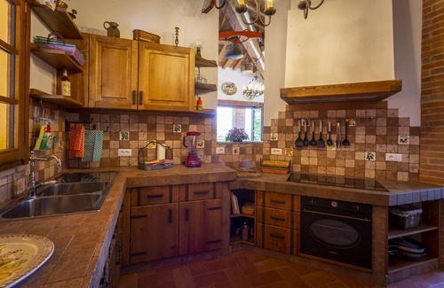 Montaione Villa | Villa with WIFI, pool, A/C, TV, patio, pets allowed, panoramic view, close to San Gimignano
