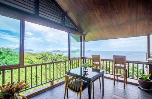 Rawai Villa | Villa Yariana Ocean Front - 6 Bedrooms