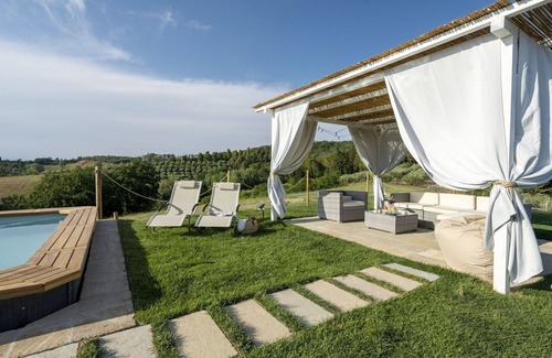 Sorrezzana Villa | Villa Zara, exclusive villa with private pool in Tuscany