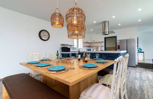 San Miguel de Abona Villa | Villa Zarita by Tenerife Villas Online. Beautiful 6 Bedroom Villa.