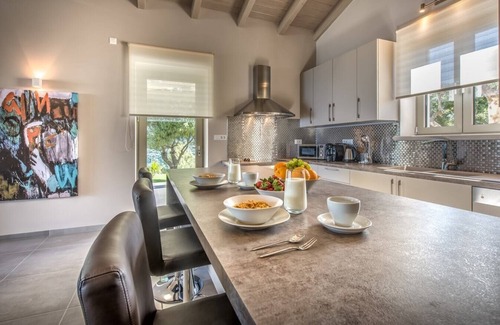 Limni Keri Villa | Villa Zenais, Luxury with swimming pool