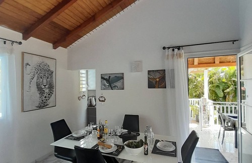 Trois-Rivieres Villa | Villabadlou " Lodge Ti-kaco Vaniy " une Pépite Avec vue Panoramique