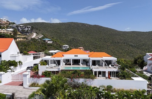 Dawn Beach Estates Villa | Villado