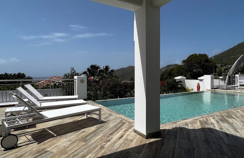 Dawn Beach Estates Villa | Villado