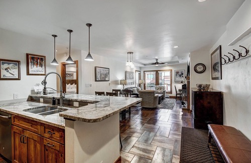 Peak 9 Apartment | Village at Breckenridge Resort