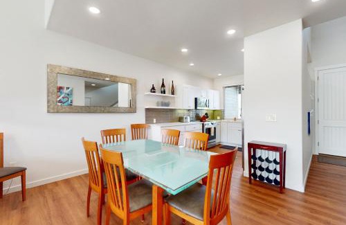 Redmond House | Village Loop Townhome