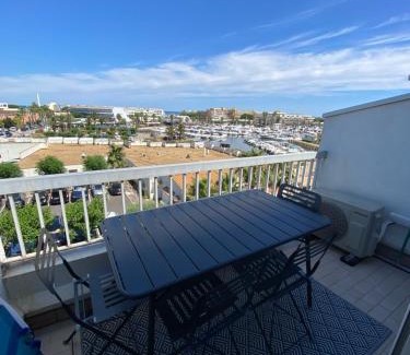 Naturist Village Apartment | Village naturiste Appart B Port Soleil