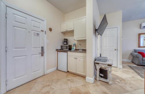 Seacrest Beach Hotel | Village of South Walton EB212