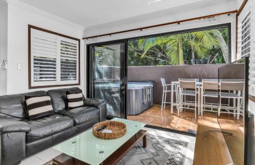 Hastings Point Villa | Villas at Hastings Point by Kingscliff Accommodation