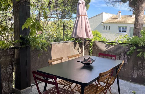 Le Cres House | Villas de Charme Dans Quartier Très Calme , à 5 Minutes du lac