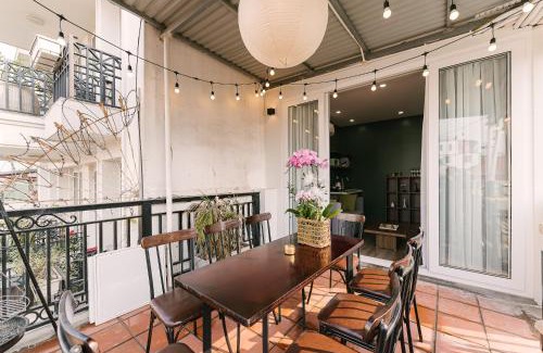 Old Quarter Apartment | Villaxe T5 Flaxur, 150m to Hoankiem lake - by Antique