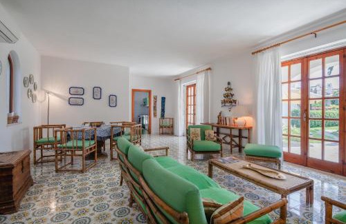 Succhivo Villa | Villetta con Giardino esclusivo di 1000 mq, Piscina, Tennis, Calcio, Bocce