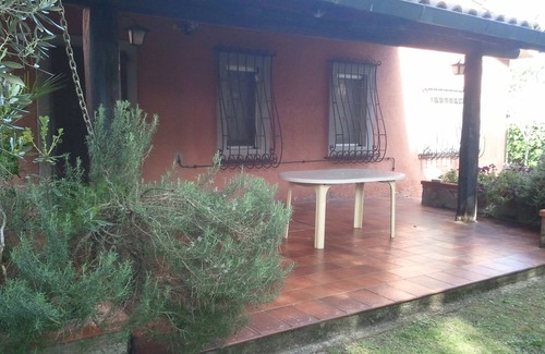 Giannella House | Villetta in the green near beach Renovated villa with garden 350 square meters quiet comfortable in the green of nature 200 meters from the beach of Giannella.