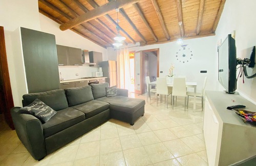 San Teodoro City Centre Apartment | Villetta Todde con Piscina
